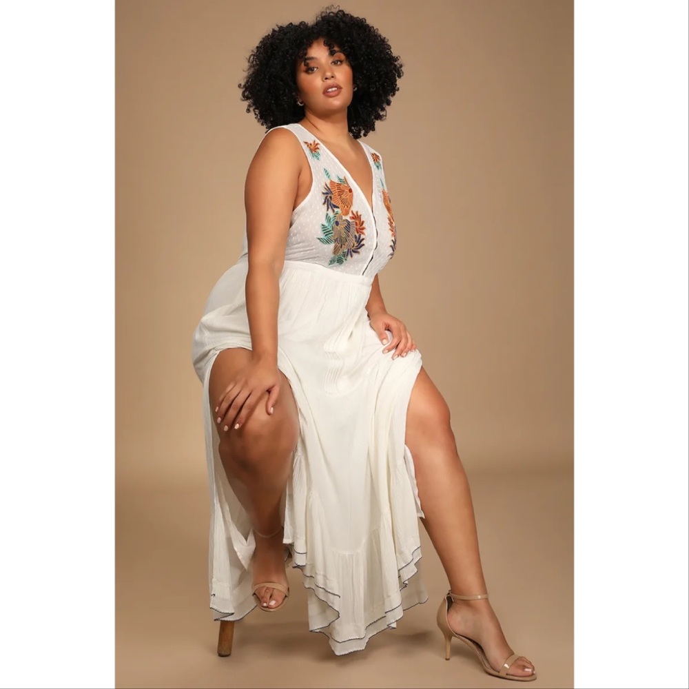NWOT Lulu’s Tickets to Paradise White Embroidered Maxi Dress 2X
